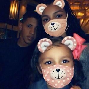 Meet your Posher, Andrealis